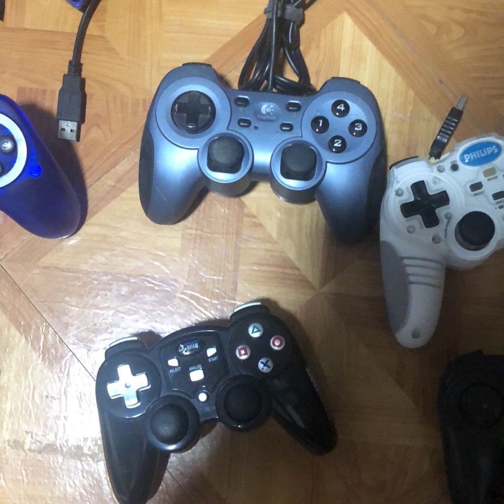 Controller bundle - Picture 4 of 5